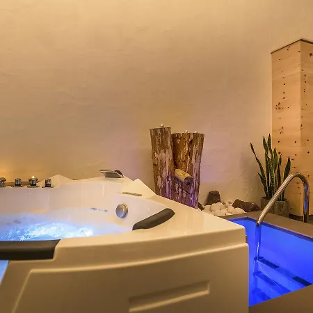Schoenau Bio&spa Family Apartment St. Ulrich in Gröden